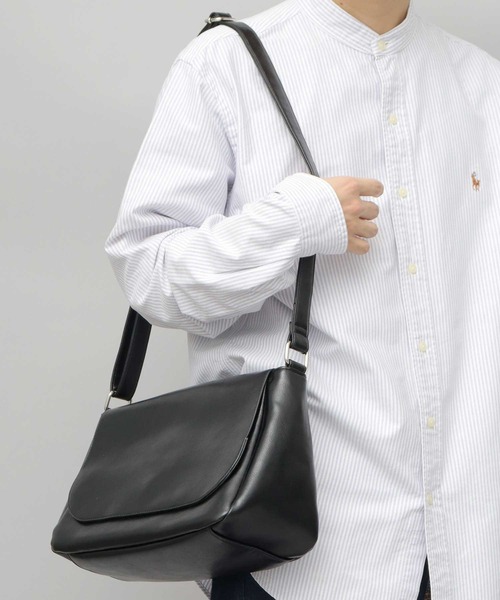 スプリットレザー(牛床革) フラップ ショルダーバッグ B5対応(ショルダーバッグ)|REGiSTA(レジスタ) スプリットレザー(牛床革) フラップ ショルダーバッグ B5対応(ショルダーバッグ)|REGiSTA(レジスタ)