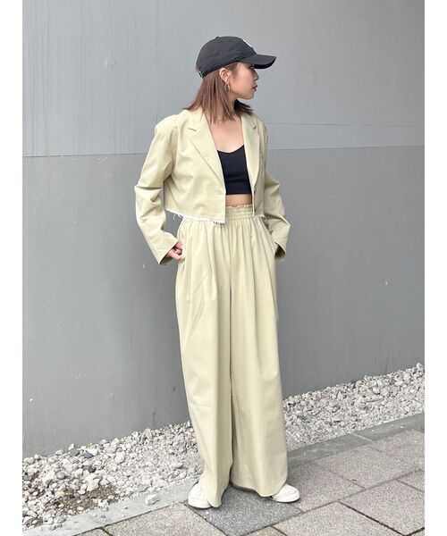 Ungrid（アングリッド）の「カットオフデザインラフタックパンツ（その他パンツ・レディース・グリーン系その他/チャコールグレー・MEDIUM/SMALL）」の11枚目の写真