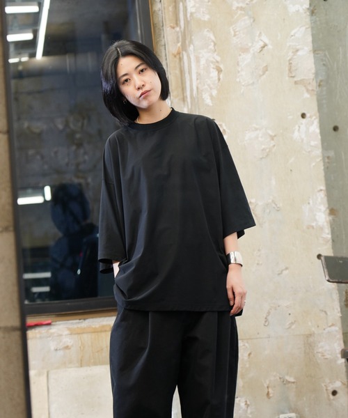 SUNNY  SPORTS（サニースポーツ）の「SUNNY SPORTS / サニースポーツ BASIC CREW TEE Primeflex ベーシック オーバーサイズ クルーネック Tシャツ プライムフレックス（Tシャツ/カットソー・メンズ・ブラック/ブラウン/ホワイト・MEDIUM/X-LARGE/XX-LARGE/X-SMALL/LARGE）」の10枚目の写真