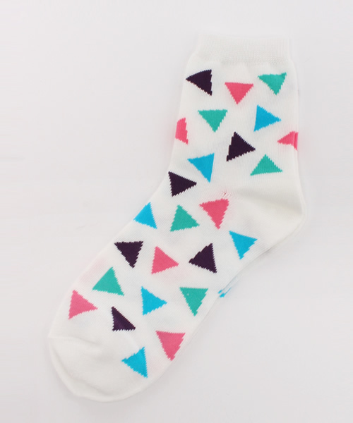 WEGO（ウィゴー）の「WEGO/サンカクガラソックス（ソックス/靴下・レディース・ブラック系その他/ホワイト系その他/ホワイト/ブラック・FREE）」の2枚目の写真