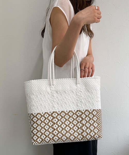 Moon Bird（ムーンバード）の「【Moon Bird/ムーンバード】バイカラーダイヤメルカドバッグ（かごバッグ・レディース・ホワイト系その他5/グレー系その他・FREE）」の4枚目の写真