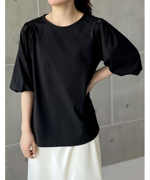 Re:EDIT（リエディ）の「[二の腕カバー]五分袖バルーンスリーブTシャツ（Tシャツ/カットソー・レディース・ブラック/ホワイト・MEDIUM/LARGE）」の7枚目の写真