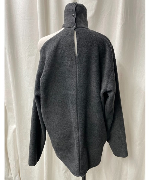 PROVOKE （プロヴォーク）の「CUT OUT PULLOVER（Tシャツ/カットソー・レディース・チャコールグレー/ベージュ・FREE）」の6枚目の写真