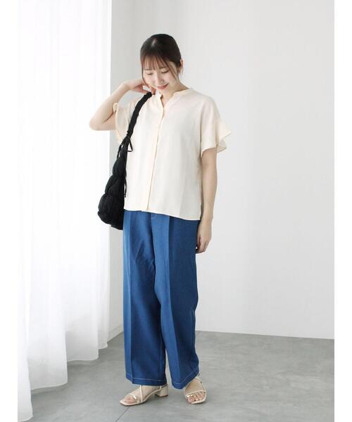 Te chichi TERRASSE（テチチテラス）の「【イージーケア】メタルボタンフレア袖ブラウス（シャツ/ブラウス・レディース・ブルー/チャコールグレー/オフホワイト・F）」の7枚目の写真