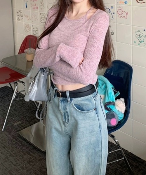 Achic(アシック)の「ベルスリーブ フィット感ニットトップス(Tシャツ/カットソー・レディース・パープル/ベージュ・M)」の20枚目の写真