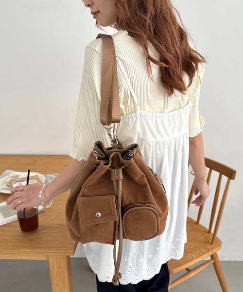 DISCOAT(ディスコート)の「【自由自在な持ち方に◎】ユーティリティバッグ(バックパック/リュック・レディース・ベージュ/ブラウン/ブラック/カーキ/キャメル・FREE)」の5枚目の写真