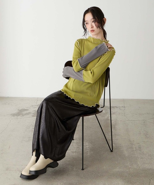 forksy.(フォルクシー)の「【forksy.】<エブリデイシリーズ>袖口配色プリーツメロー切替シアートップス(Tシャツ/カットソー・レディース・グレー/ブラック/ホワイト/ピンク/ホワイト系1/ライトグレー/ダークグリーン/チョコ/アイボリー/モカ/イエロー・FREE)」の13枚目の写真