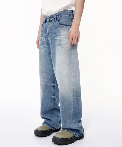 WESTBOY(ウエストボーイ)の「ルーズバギーウォッシュドデニムパンツ/セミワイドデニムパンツ WO24W1PT01【WB ORIGINALS】(デニムパンツ・メンズ・ライトブルー・XL/M/L)」の4枚目の写真