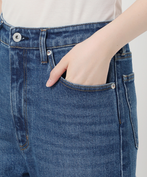 B.C STOCK(ベーセーストック)の「DU JOUR/デュ ジュール FLARE-HEM JEAN(デニムパンツ・レディース・ブラック/ブルー・36/38)」の5枚目の写真