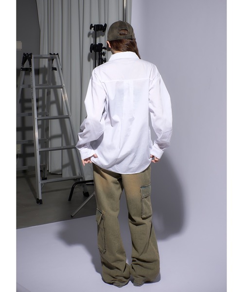 Adoon plain（アドーンプレーン）の「2wayドロストギャザーシャツ（シャツ/ブラウス・レディース・ライトブルー/チャコールグレー/ボルドー/ホワイト・FREE）」の13枚目の写真