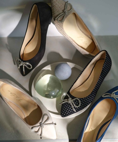 KOBE LETTUCE（コウベレタス）の「リボンビジューフラットパンプス（パンプス・レディース・ブラック系/ライトグレー系/ブルー系/ブラック系その他/ベージュ系/ワイン系・LL/S/M/L）」の17枚目の写真