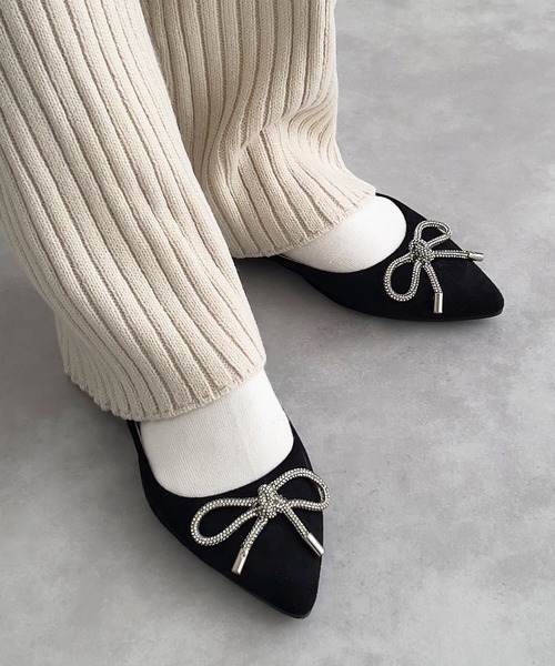 KOBE LETTUCE（コウベレタス）の「リボンビジューフラットパンプス（パンプス・レディース・ブラック系/ライトグレー系/ブルー系/ブラック系その他/ベージュ系/ワイン系・LL/S/M/L）」の21枚目の写真