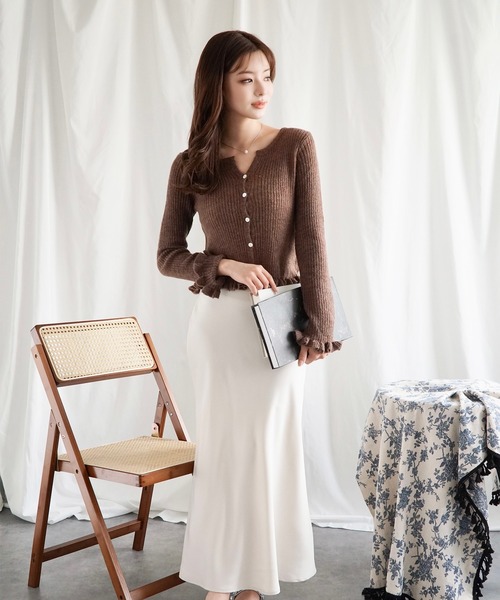 Jasmine Grandiflorum(ジャスミングランディフローラム)の「【Jasmine】Vネックカーディガン(カーディガン/ボレロ・レディース・ブラック/ホワイト/グレー/ピンク/ブラウン・FREE)」の14枚目の写真