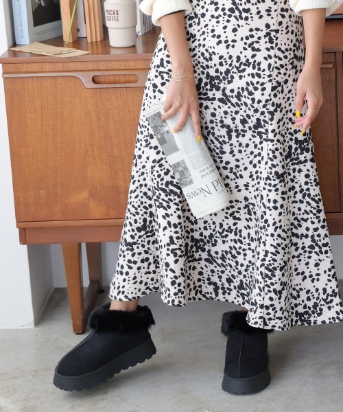 DEMETER(デメテル)の「厚底 ボリュームファー ムートンブーツ(ブーツ・レディース・ブラック/キャメル/ベージュ系その他・LL/M/L)」の6枚目の写真