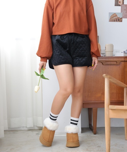 DEMETER(デメテル)の「厚底 ボリュームファー ムートンブーツ(ブーツ・レディース・ブラック/キャメル/ベージュ系その他・LL/M/L)」の21枚目の写真