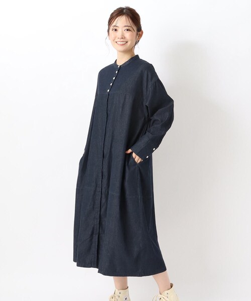 one'sterrace(ワンズテラス)の「デニム スタンドカラー前開きコクーンワンピース(ワンピース・レディース・ネイビー系5/ブルー系その他7・02)」の1枚目の写真
