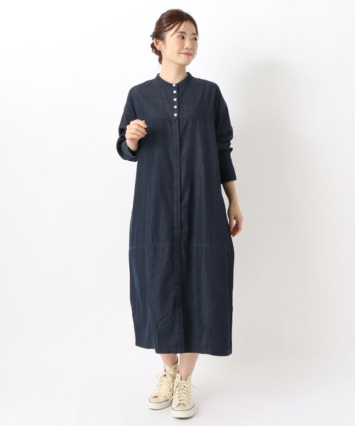 one'sterrace(ワンズテラス)の「デニム スタンドカラー前開きコクーンワンピース(ワンピース・レディース・ネイビー系5/ブルー系その他7・02)」の12枚目の写真