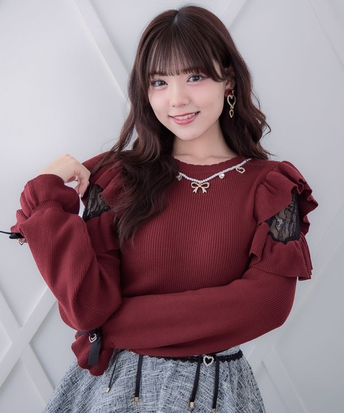 ROJITA ロジータ ニットトップス 新色追加】ネックレス付肩ボリュームフリルニットトップス