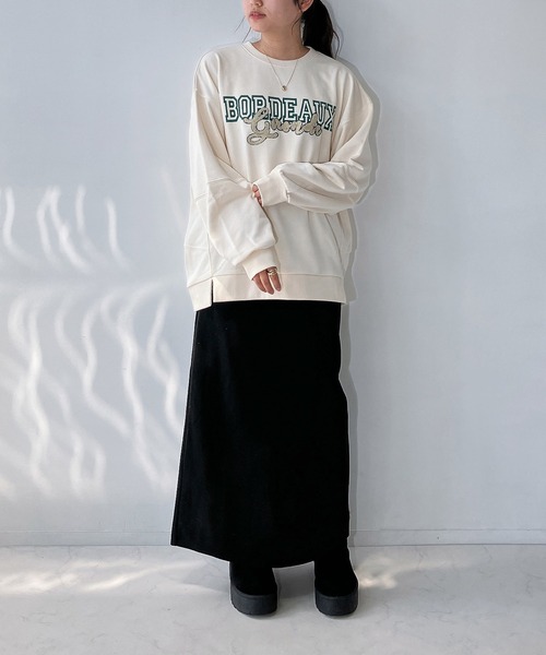 AS KNOW AS plus（アズノゥアズプラス）の「◇サガラ刺繍デザイン カレッジロゴスウェットプルオーバー（スウェット・レディース・アイボリー/ボルドー/ネイビー・FREE）」の7枚目の写真