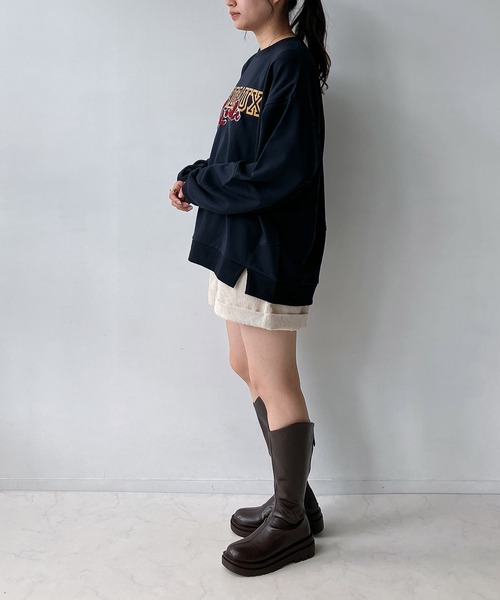 AS KNOW AS plus（アズノゥアズプラス）の「◇サガラ刺繍デザイン カレッジロゴスウェットプルオーバー（スウェット・レディース・アイボリー/ボルドー/ネイビー・FREE）」の17枚目の写真