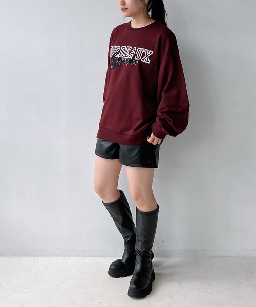 AS KNOW AS plus（アズノゥアズプラス）の「◇サガラ刺繍デザイン カレッジロゴスウェットプルオーバー（スウェット・レディース・アイボリー/ボルドー/ネイビー・FREE）」の22枚目の写真
