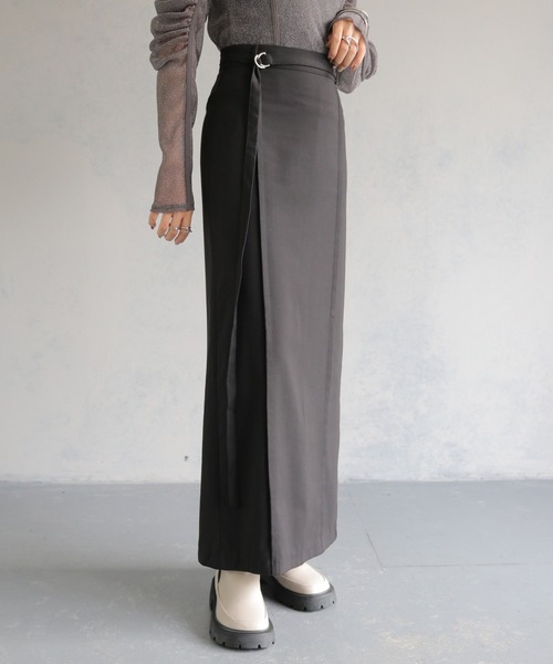 cheriella（シェリエラ）の「【cheriella】ベルト付ロングスカート BELTED LONG SKIRT（スカート・レディース・ブラック/チャコール・S/M）」の4枚目の写真