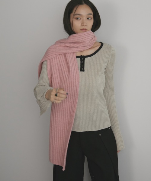 MERLOT（メルロー）の「リブニットマフラー（マフラー・レディース・イエロー/ピンク/ブルー・FREE）」の13枚目の写真