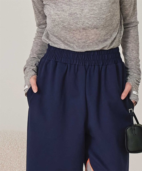 miette(ミエット)の「配色切替ジャージパンツ(その他パンツ・レディース・オフホワイト/ネイビー/ブラック・FREE)」の9枚目の写真