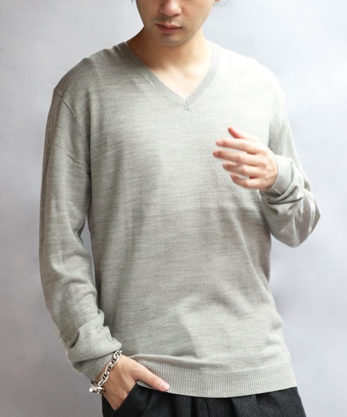 8(eight)(エイト)の「カシミヤタッチVネックセーター(ニット/セーター・メンズ・ホワイト/ブラック/ベージュ/ネイビー/ワインレッド/杢グレー/グレー系その他/ブルー系その他・SMALL/MEDIUM/X-LARGE/LARGE)」の3枚目の写真