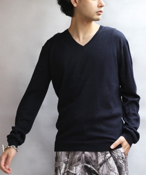 8(eight)(エイト)の「カシミヤタッチVネックセーター(ニット/セーター・メンズ・ホワイト/ブラック/ベージュ/ネイビー/ワインレッド/杢グレー/グレー系その他/ブルー系その他・SMALL/MEDIUM/X-LARGE/LARGE)」の6枚目の写真