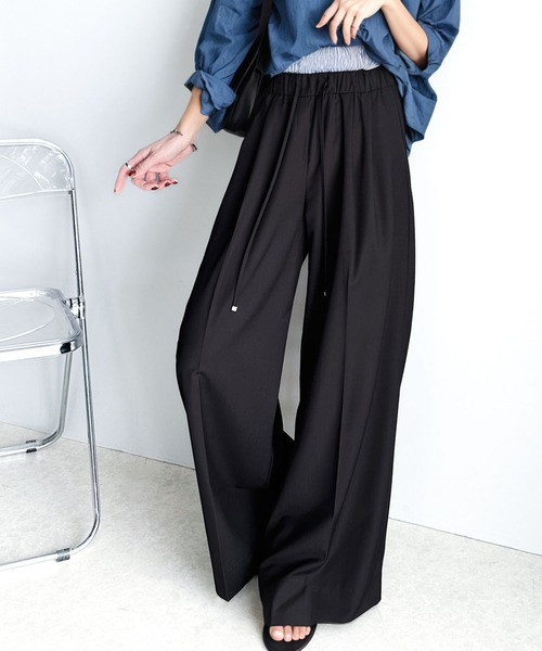 classicalelf（クラシカルエルフ）の「トレンドをひとさじ。ウエストが主役のワイドパンツ。ダブルウエストイージーパンツ（ウエストストライプ柄）（スラックス・レディース・ベージュ/ネイビー/アイボリー/チャコール・SMALL/MEDIUM/LARGE/X-LARGE）」の22枚目の写真