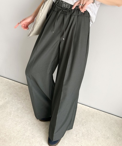 classicalelf（クラシカルエルフ）の「トレンドをひとさじ。ウエストが主役のワイドパンツ。ダブルウエストイージーパンツ（ウエストストライプ柄）（スラックス・レディース・ベージュ/ネイビー/アイボリー/チャコール・SMALL/MEDIUM/LARGE/X-LARGE）」の7枚目の写真