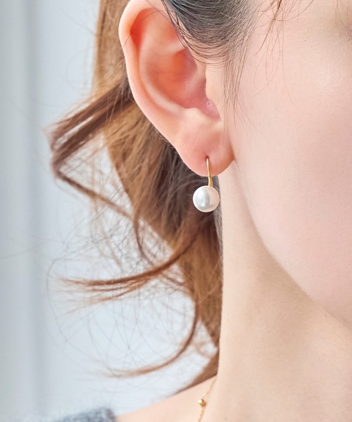 Phoebe（フィービィー）の「【金属アレルギー対応】デイリーパールフックピアス/サージカルステンレス 結婚式 セレモニー 同窓会 お呼ばれ フォーマル オケージョン（ピアス（両耳用）・レディース・ホワイト・FREE）」の8枚目の写真