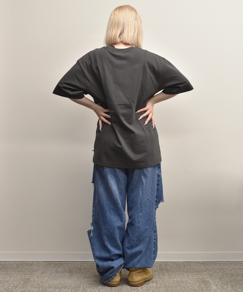 CONVERSE(コンバース)の「CONVERSExトムジェリ コラボTシャツ/オーバーサイズ 5287-5810(Tシャツ/カットソー・レディース・ブラック系その他/ホワイト系その他2/ブラック系その他2/ホワイト系その他・M)」の22枚目の写真