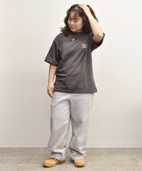CONVERSE(コンバース)の「CONVERSExトムジェリ コラボTシャツ/オーバーサイズ 5287-5810(Tシャツ/カットソー・レディース・ブラック系その他/ホワイト系その他2/ブラック系その他2/ホワイト系その他・M)」の20枚目の写真