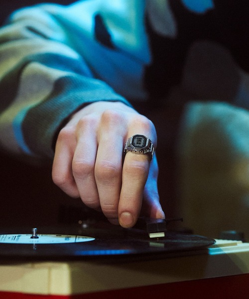 CASIO(カシオ)の「CASIO/カシオ 時計 CASIO RING WATCH リングウォッチ CRW-001-1JR(デジタル腕時計・メンズ・シルバー・FREE)」の4枚目の写真