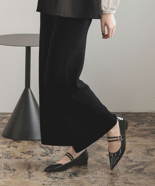 DONOBAN(ドノバン)の「ダブルストラップパンプス(パンプス・レディース・ブラック/グレイッシュベージュ・35/36/37/38/39/40)」の8枚目の写真