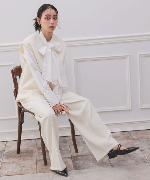 DONOBAN(ドノバン)の「ダブルストラップパンプス(パンプス・レディース・ブラック/グレイッシュベージュ・35/36/37/38/39/40)」の20枚目の写真