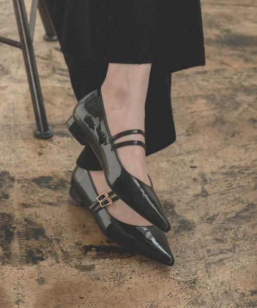 DONOBAN(ドノバン)の「ダブルストラップパンプス(パンプス・レディース・ブラック/グレイッシュベージュ・35/36/37/38/39/40)」の18枚目の写真