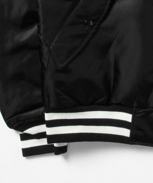 BEAMS（ビームス）の「HUF / リバーシブル MA-1（ミリタリージャケット・メンズ・ブラック・LARGE/MEDIUM）」の5枚目の写真
