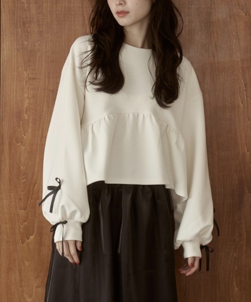 【タグ付き】moi tytto 袖リボンチュニック moi tytto（モイテュット）の「袖リボンチュニック（Tシャツ