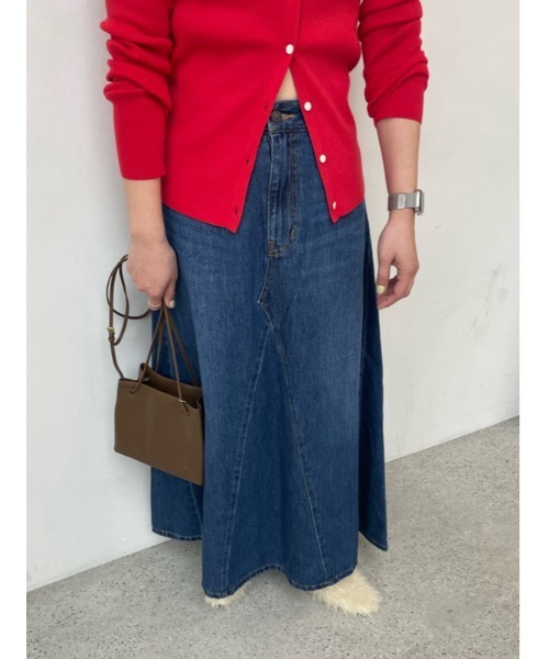 Mila Owen（ミラオーウェン）の「後ろゴムマチデザインフレアデニムスカート【手洗い可能】（スカート・レディース・ライトブルー/グレー/ブルー・0/1）」の20枚目の写真