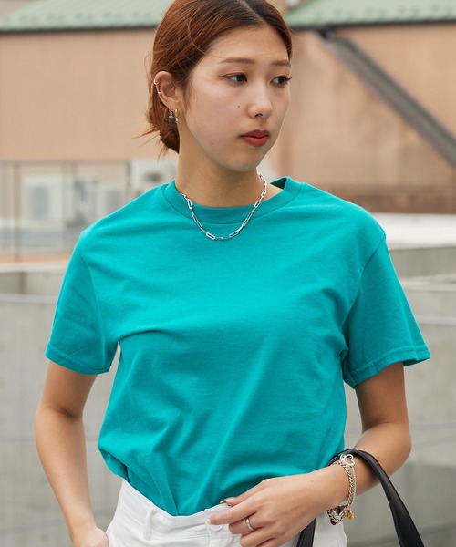 GILDAN(ギルダン)の「【GILDAN】ギルダン/ 色・サイズ展開豊富 クルーネック Tシャツ ウルトラコットン100% 6.0oz ベーシック無地カットソー ビッグサイズ ヘビーウェイト 2026年 夏 夏服(Tシャツ/カットソー・レディース・カーキ/オリーブ/ライトブルー/イエロー系その他/ライトピンク/ダークグリーン/ダークブラウン/ライム/パープル/チャコール/ロイヤルブルー/ライトパープル/オレンジ/ネイビー/ブラック/ホワイト/ナチュラル/ブルー系その他2/ピンク系その他/レッド系その他/グリーン系その他/ブルー系その他・S/M/L/XL/2XL)」の13枚目の写真