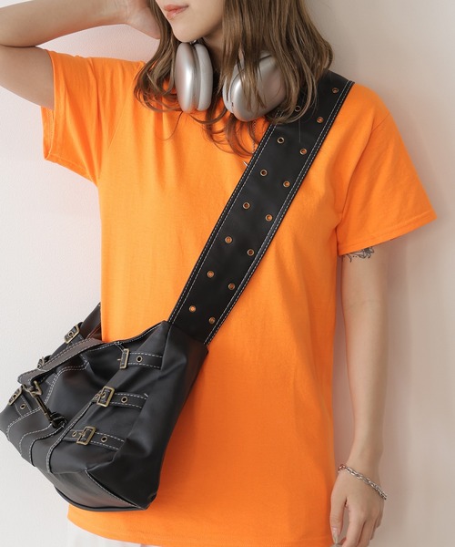 GILDAN（ギルダン）の「【GILDAN】ギルダン/ 色・サイズ展開豊富 クルーネック Tシャツ ウルトラコットン100% 6.0oz ベーシック無地カットソー ビッグサイズ ヘビーウェイト 2026年春夏（Tシャツ/カットソー・レディース・カーキ/オリーブ/ライトブルー/イエロー系その他/ライトピンク/ダークグリーン/ダークブラウン/ライム/パープル/チャコール/ロイヤルブルー/ライトパープル/オレンジ/ネイビー/ブラック/ホワイト/ナチュラル・S/M/L/XL）」の17枚目の写真