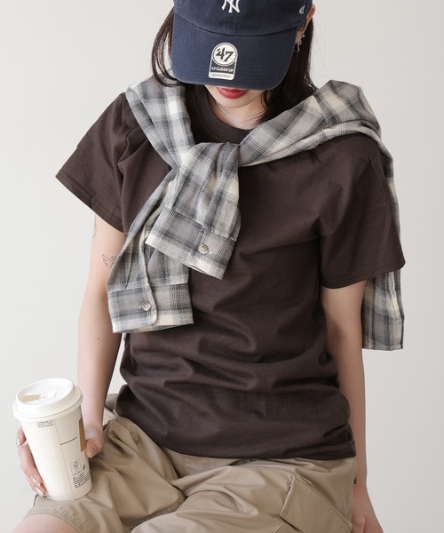 GILDAN（ギルダン）の「【GILDAN】ギルダン/ 色・サイズ展開豊富 クルーネック Tシャツ ウルトラコットン100% 6.0oz ベーシック無地カットソー ビッグサイズ ヘビーウェイト 2026年春夏（Tシャツ/カットソー・レディース・カーキ/オリーブ/ライトブルー/イエロー系その他/ライトピンク/ダークグリーン/ダークブラウン/ライム/パープル/チャコール/ロイヤルブルー/ライトパープル/オレンジ/ネイビー/ブラック/ホワイト/ナチュラル・S/M/L/XL）」の18枚目の写真