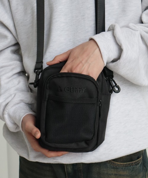 GERRY（ジェリー）の「【GERRY/ジェリー】スクエアミニショルダーバッグ（ショルダーバッグ・メンズ・ブラック系その他/ブラック・FREE）」の15枚目の写真
