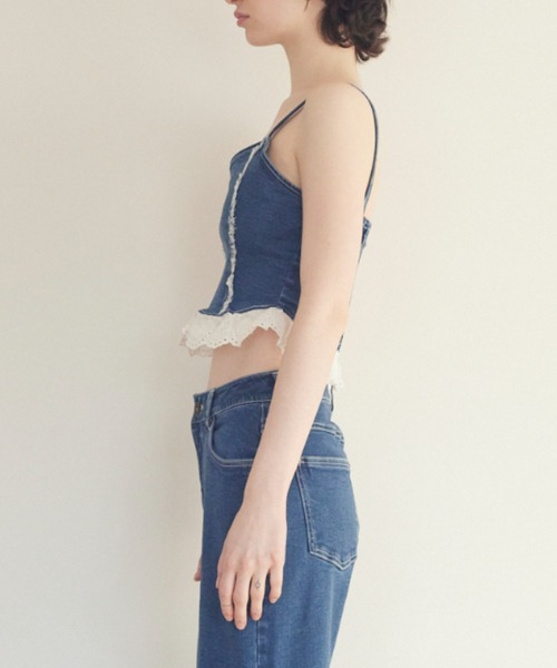 HONEY MI HONEY(ハニーミーハニー)の「cotton frill denim bustier(キャミソール・レディース・サックスブルー/ブルー/オフホワイト/ブラック・FREE)」の12枚目の写真