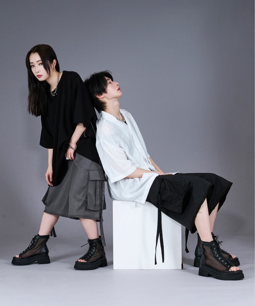 Ellno Loset(エルノロゼット)の「コードツキフリンジカーゴハーフパンツ(その他パンツ・メンズ・ブラック/グレー・SMALL/MEDIUM/LARGE)」の12枚目の写真