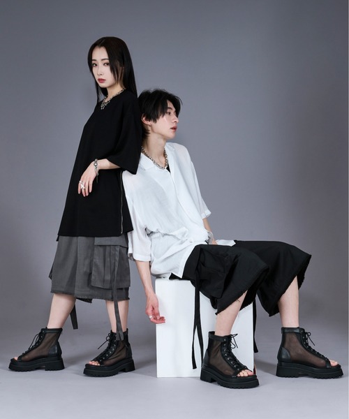 Ellno Loset(エルノロゼット)の「コードツキフリンジカーゴハーフパンツ(その他パンツ・メンズ・ブラック/グレー・SMALL/MEDIUM/LARGE)」の6枚目の写真