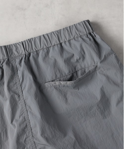 BACK NUMBER(バックナンバー)の「【BACK NUMBER】「接触冷感」ナイロンオーバーパンツ(その他パンツ・メンズ・ブラック/グレー・M/L)」の4枚目の写真